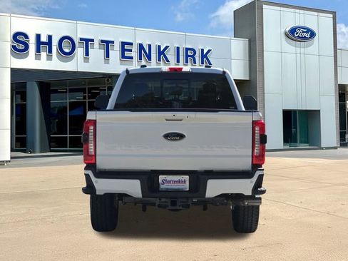 New 2026 Ford F250 Lariat w/ Black Appearance Package AWD/4WD image 7