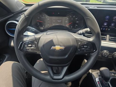 Used 2024 Chevrolet Trax LS w/ Driver Confidence Package FWD image 17