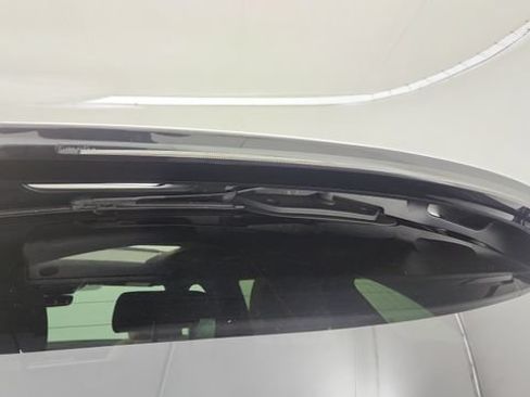 Used 2022 Land Rover Range Rover Velar R-Dynamic S AWD/4WD image 42