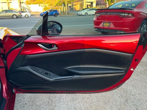 Used 2017 MAZDA MX-5 Miata RF Club image 30