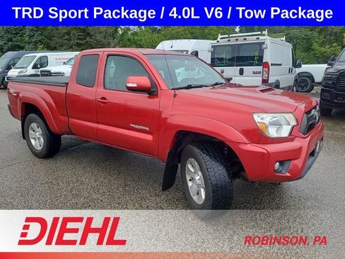 Used 2012 Toyota Tacoma 4x4 Access Cab V6 w/ TRD Sport Pkg image 5