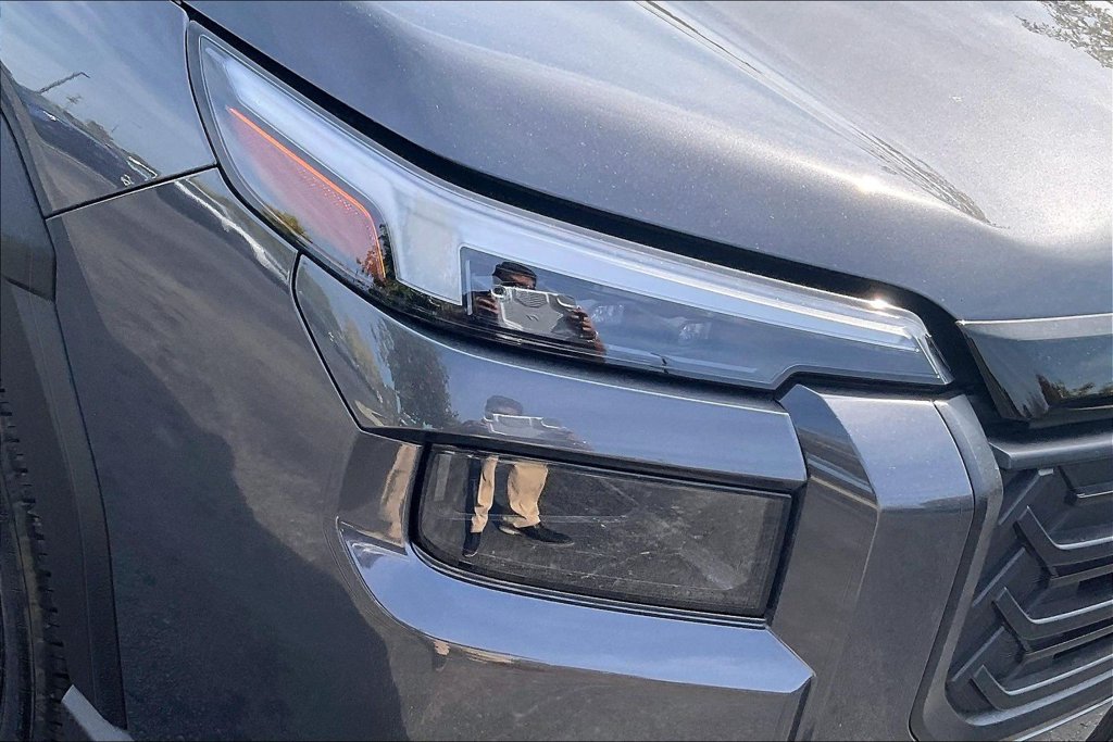 Certified 2026 Subaru Outback Limited AWD/4WD image 31
