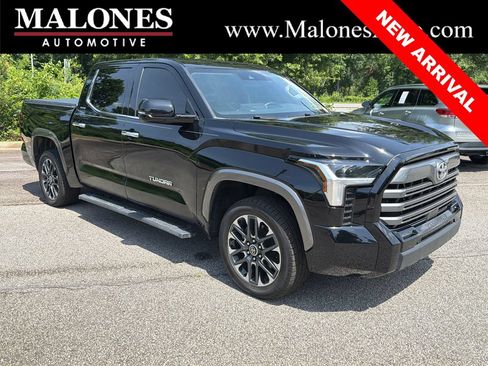 Used 2022 Toyota Tundra Limited w/ Power Package RWD image 1