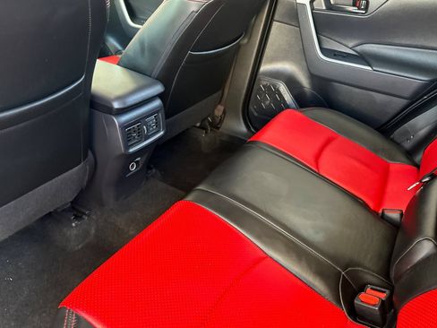 Certified 2025 Toyota RAV4 LE AWD/4WD image 12
