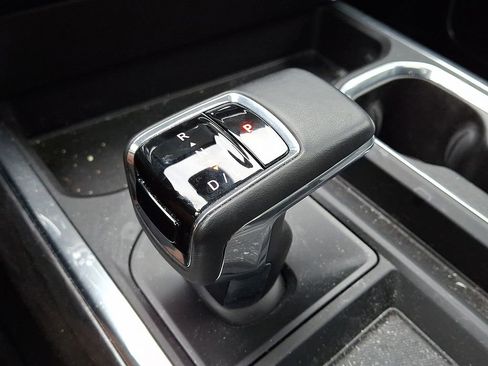 Used 2024 Chevrolet Silverado 1500 LTZ w/ LTZ Premium Package AWD/4WD image 15