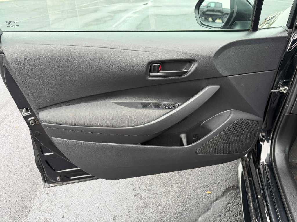 Used 2024 Toyota Corolla LE FWD image 27