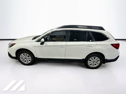 Used 2019 Subaru Outback 2.5i Premium AWD/4WD image 8