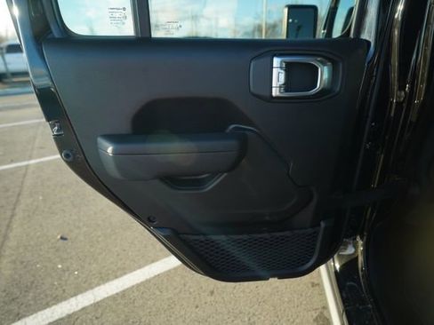 New 2026 Jeep Gladiator Mojave image 14