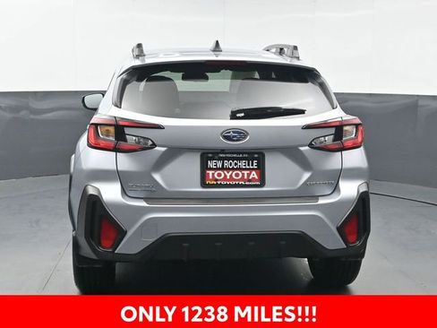 Used 2025 Subaru Crosstrek 2.0i Premium image 4