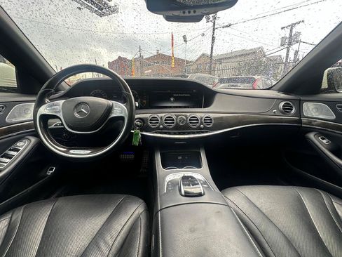 Used 2016 Mercedes-Benz S 550 4MATIC Sedan w/ Sport Package image 9