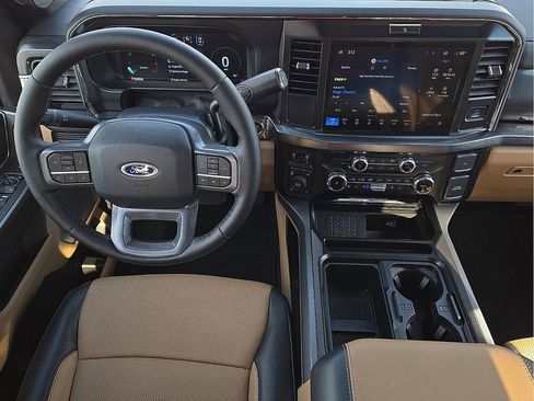 Used 2026 Ford F250 Lariat w/ Chrome Package image 11