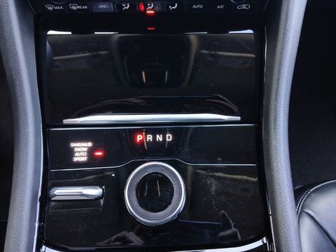 Used 2023 Jeep Grand Cherokee L Limited w/ Black Appearance Package image 22