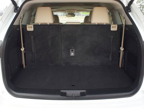 Certified 2025 Toyota Highlander Limited image 18