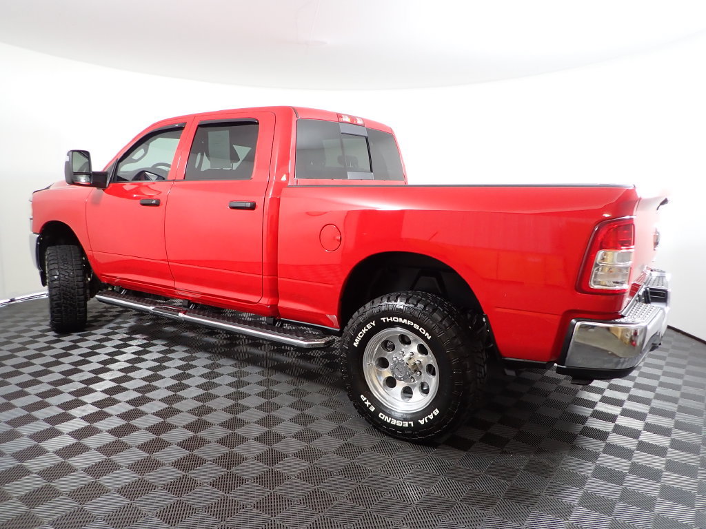 Used 2024 RAM 2500 Tradesman w/ Chrome Appearance Group AWD/4WD image 11