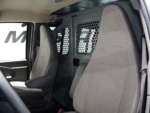 Used 2024 Chevrolet Express 2500 w/ Driver Convenience Package image 15