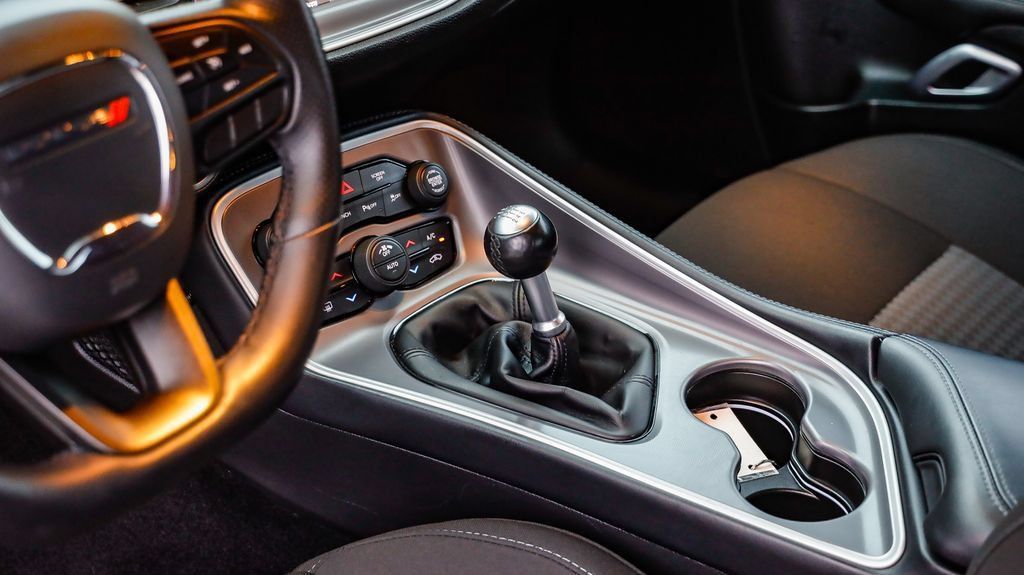 Used 2022 Dodge Challenger R/T Scat Pack RWD image 23