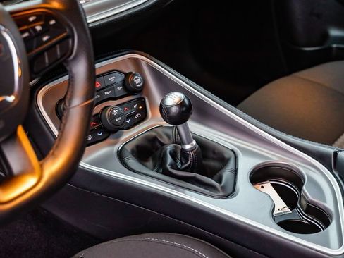 Used 2022 Dodge Challenger R/T Scat Pack RWD image 23
