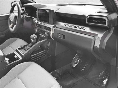 Certified 2025 Toyota Tacoma SR5 image 20