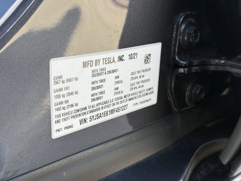 Used 2021 Tesla Model S Plaid image 21
