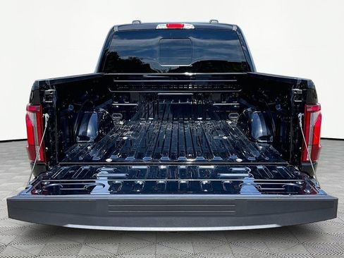 Used 2025 Ford F150 Lariat w/ Equipment Group 501A Mid AWD/4WD image 18
