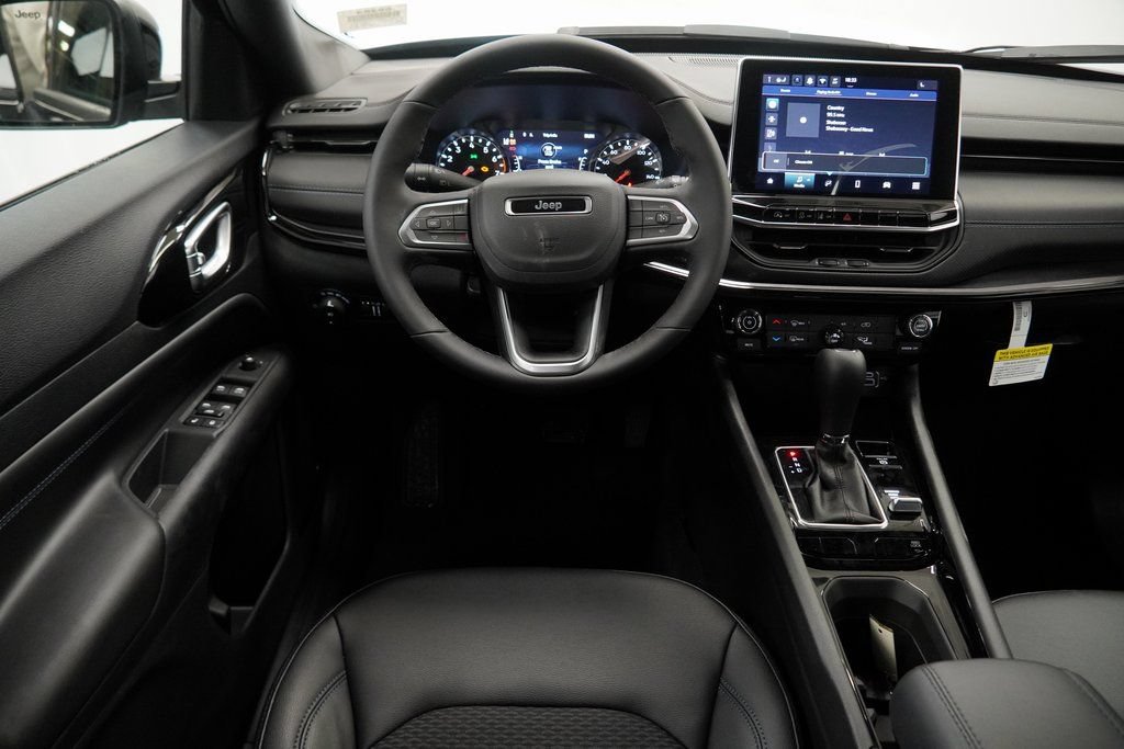 New 2026 Jeep Compass Latitude AWD/4WD image 20