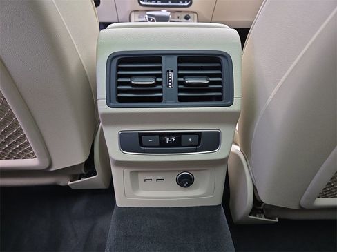 Certified 2025 Audi Q5 2.0T Premium image 16