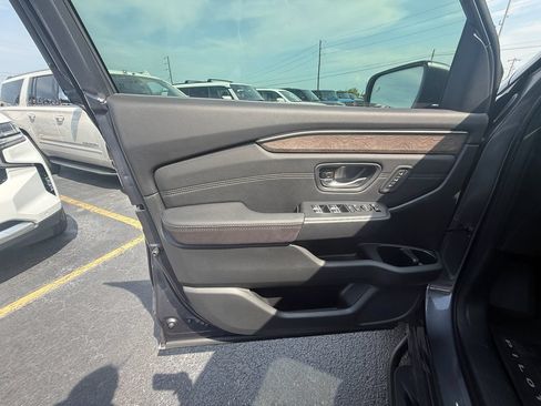 Used 2026 Honda Pilot Elite image 12