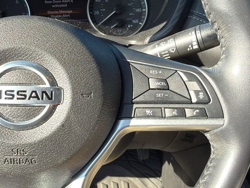 Used 2021 Nissan Sentra SV FWD image 8