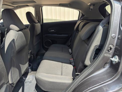 Used 2022 Honda HR-V EX image 35