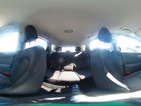 Used 2025 Kia Sportage LX image 41