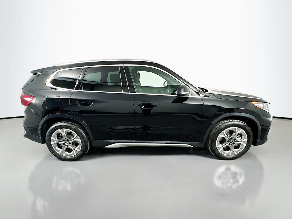Used 2026 BMW X1 xDrive28i w/ Technology Package AWD/4WD image 4