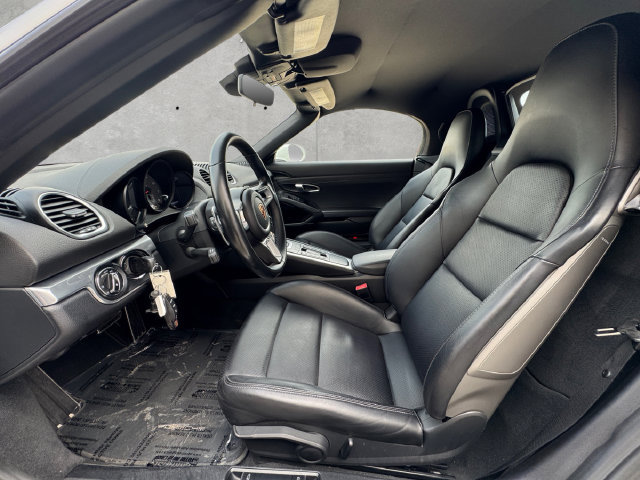 Used 2017 Porsche 718 Boxster S RWD image 19