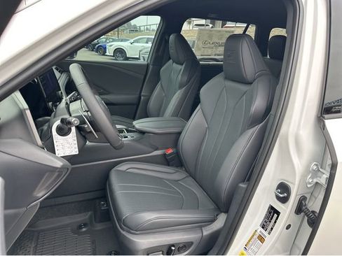 New 2026 Lexus TX 500h AWD image 16
