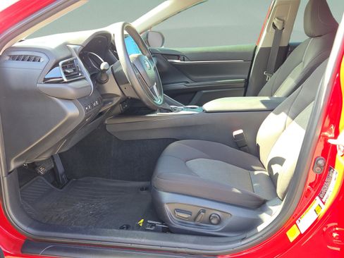 Used 2024 Toyota Camry LE image 11