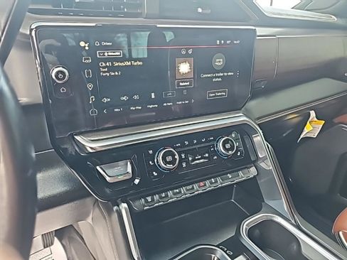 Used 2024 GMC Sierra 2500 Denali Ultimate w/ Max Trailering Package image 21
