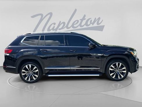 Certified 2023 Volkswagen Atlas SEL Premium AWD/4WD image 9