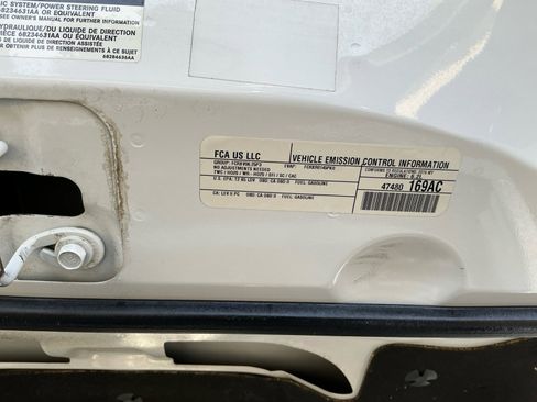 Used 2015 Dodge Challenger SRT Hellcat image 25