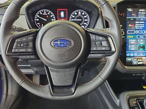 Used 2024 Subaru Crosstrek 2.5i Limited AWD/4WD image 25