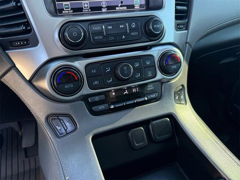 Used 2019 Chevrolet Tahoe LT image 18