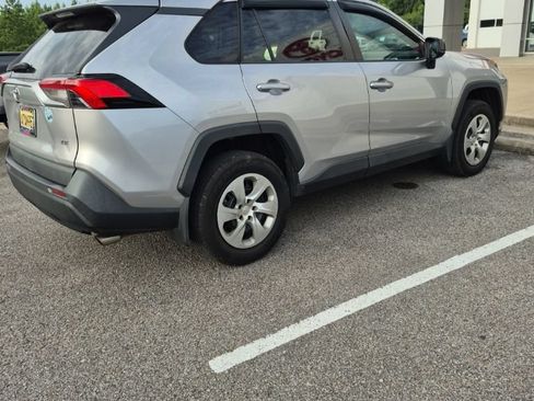 Used 2020 Toyota RAV4 LE w/ All Weather Liner Package FWD image 4