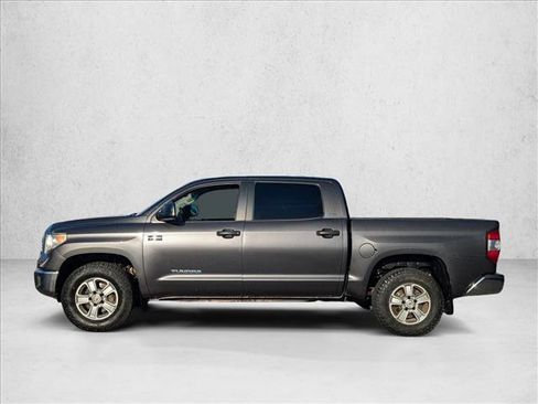 Used 2016 Toyota Tundra SR5 image 8