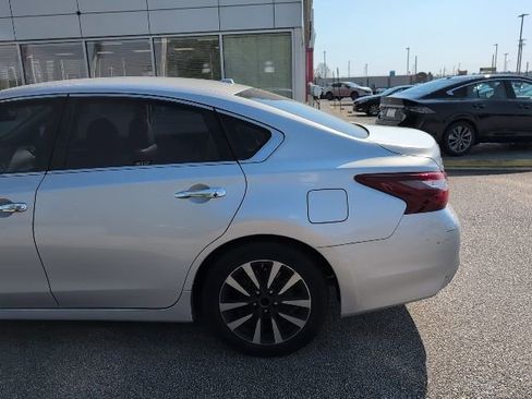 Used 2018 Nissan Altima 2.5 SL image 10