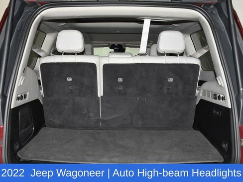 Used 2022 Jeep Wagoneer Series III w/ Premium Group I AWD/4WD image 31