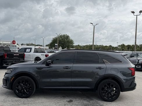 Used 2022 Kia Sorento SX FWD image 9