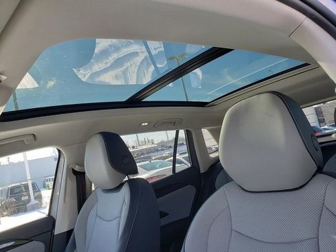 New 2026 Volkswagen Tiguan SE image 7