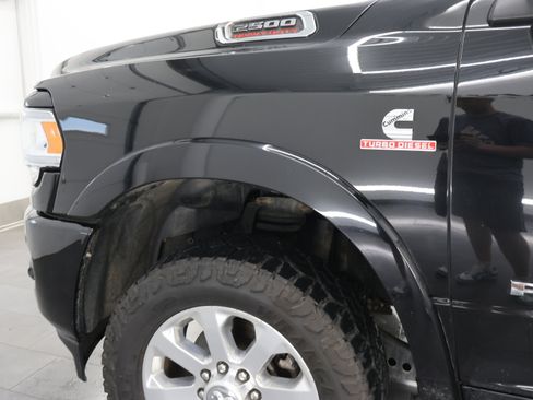 Used 2022 RAM 2500 Laramie AWD/4WD image 35