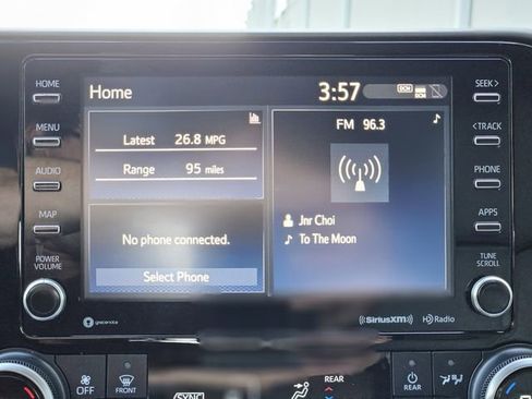 Used 2022 Toyota Highlander XLE image 23