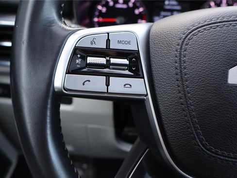 Certified 2022 Kia Telluride S image 17