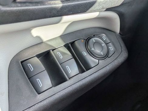 Used 2024 Chevrolet Equinox LS FWD image 22