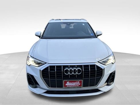 Used 2025 Audi Q3 2.0T Premium image 8